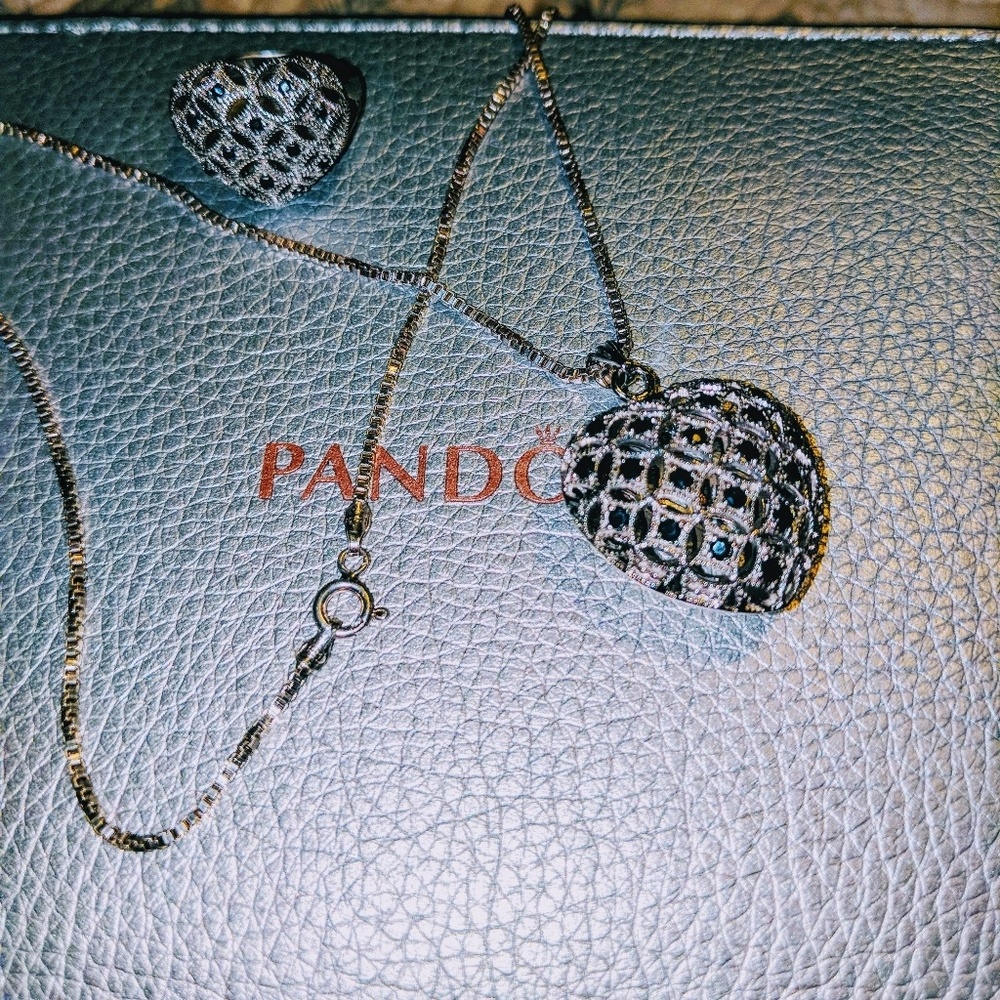 💋💋💋VINTAGE HEART NECKLACE AND RING SET